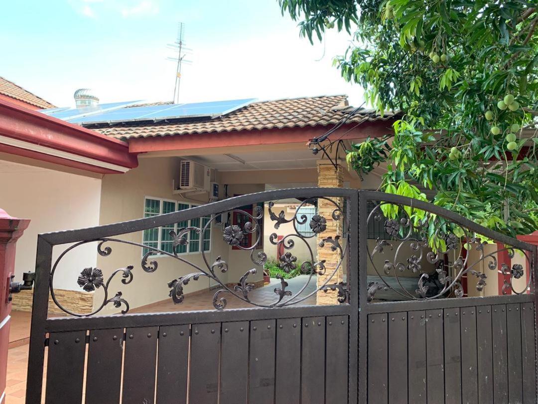 Villa Ctzee Malacca Ngoại thất bức ảnh